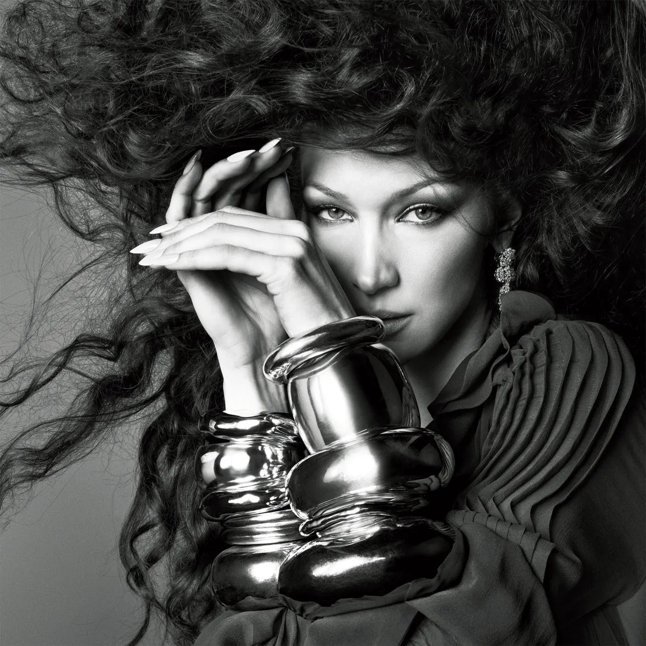 Bella Hadid’s Candid Transformation: How the Supermodel is Redefining Authenticity and Fashion in 2025