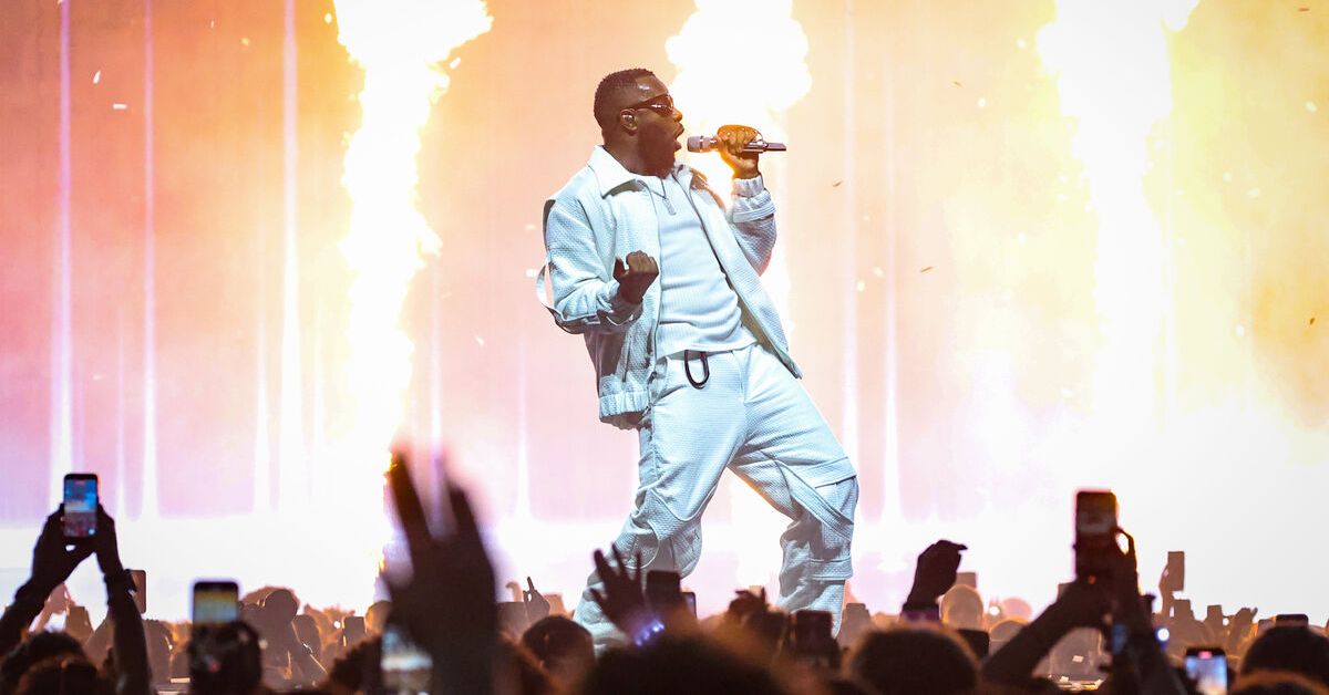 Gims Reigns Supreme: Inside Paris’s Explosive 200,000-Fan Residency