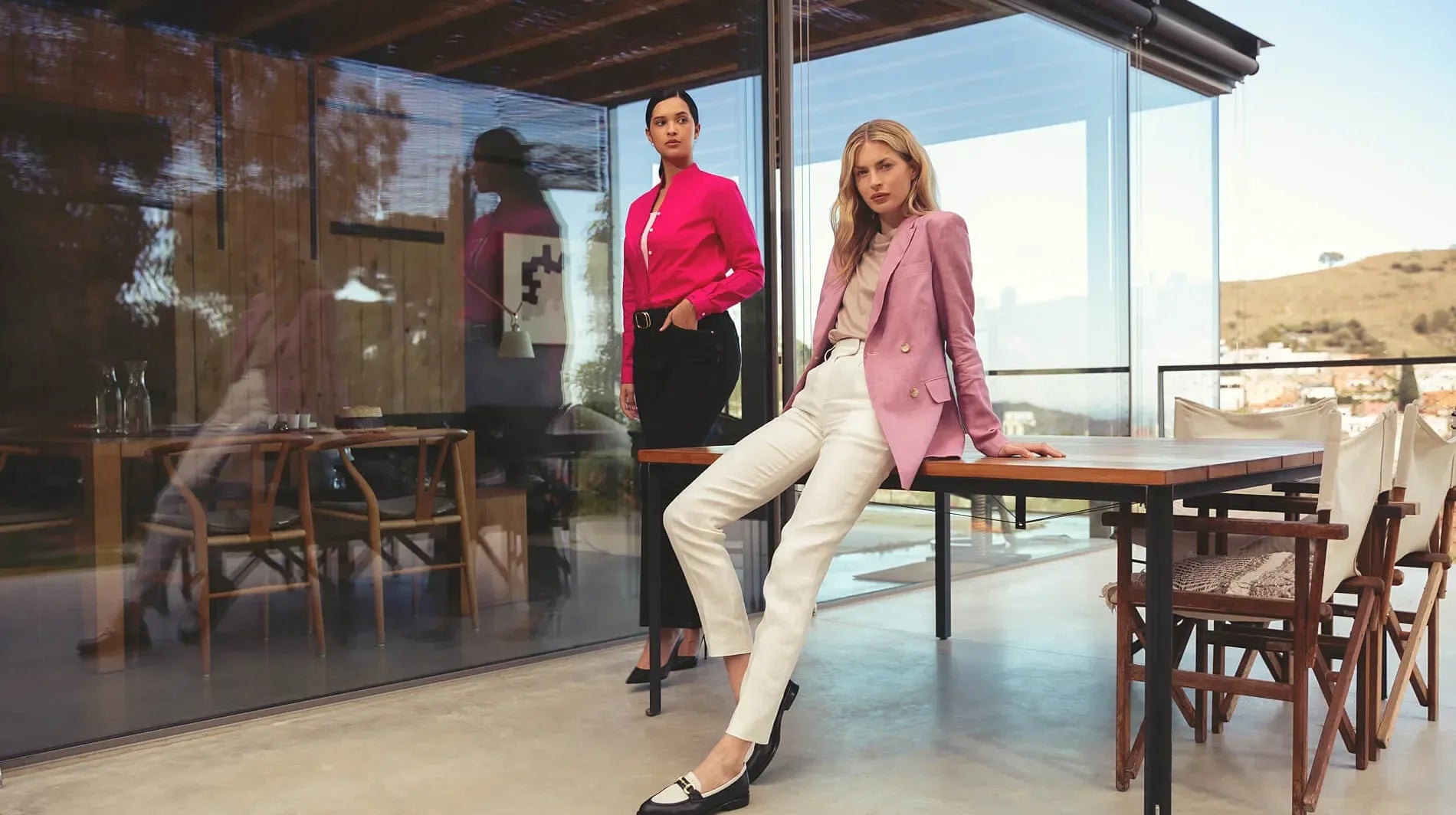 Celebrating Mother's Day in the UK: A Guide to Bespoke Gifting and Timeless Traditions