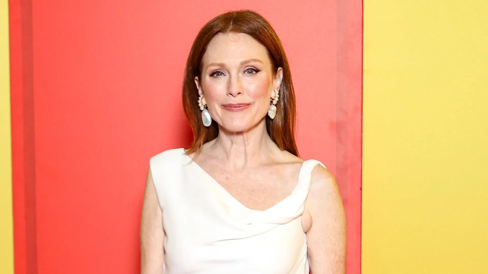 Julianne Moore’s Fresh Bob Haircut: Why This Timeless Style Is 2025’s Biggest Trend