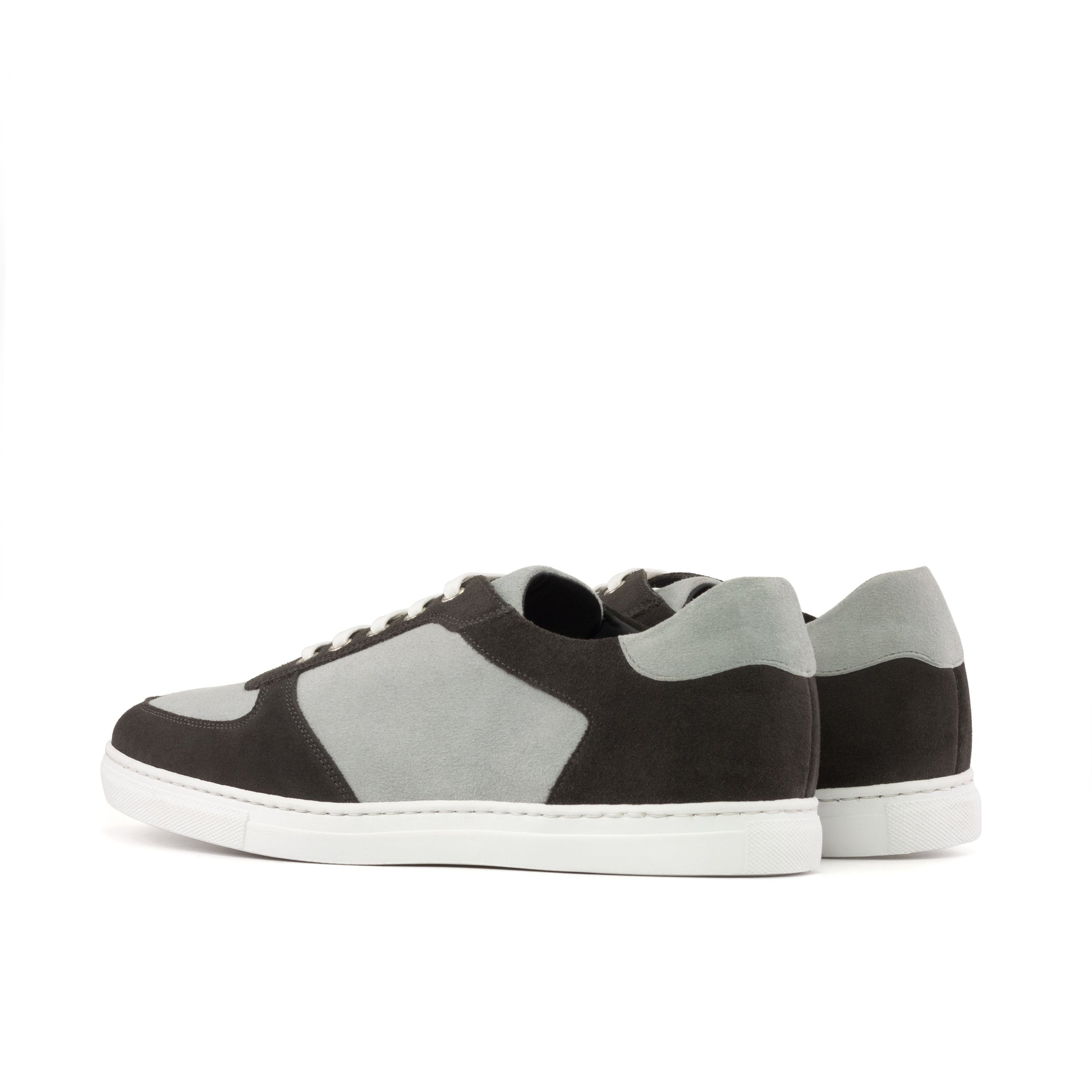 Atlas Low Top Sneaker