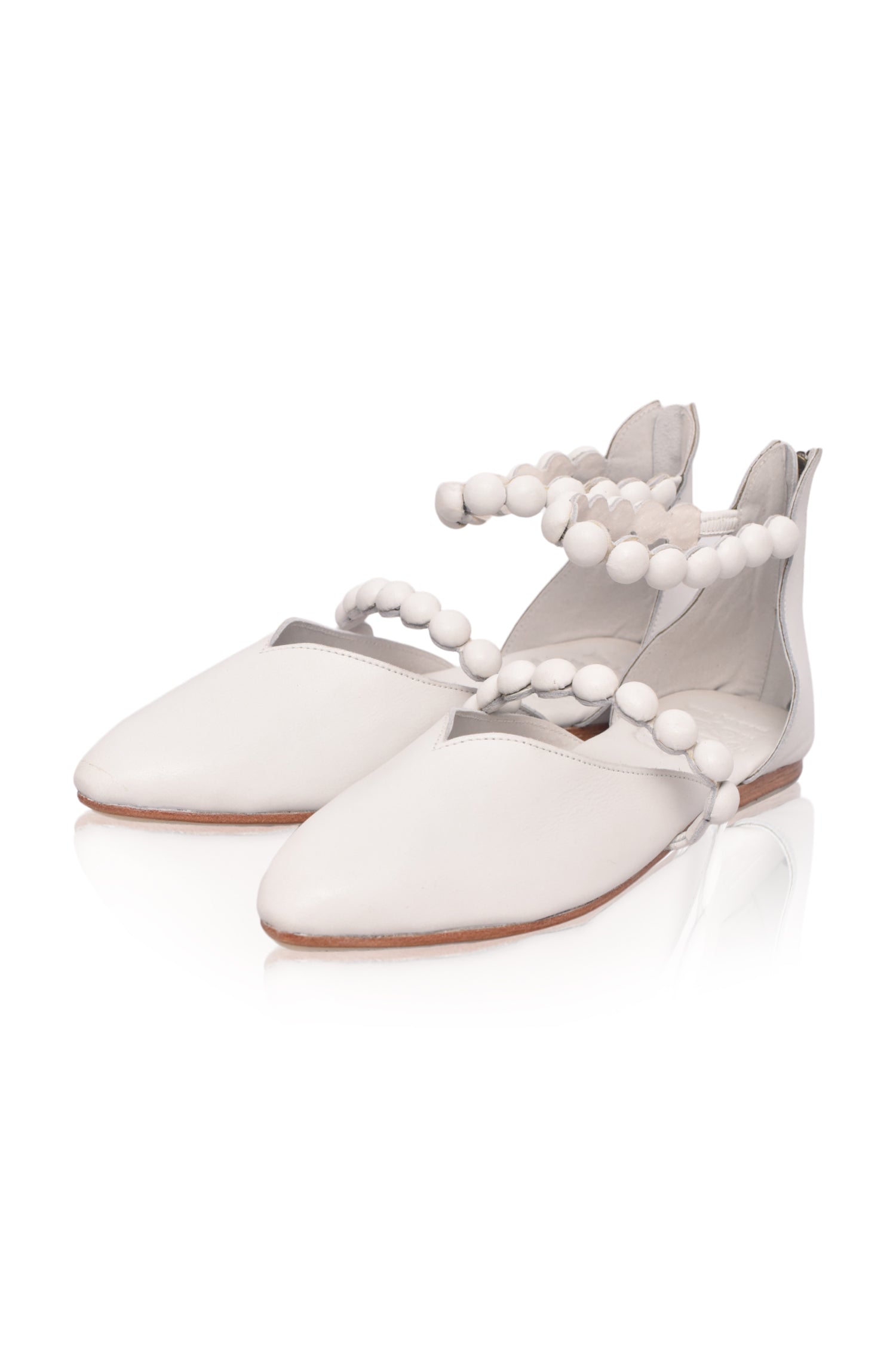 Buy Carmella Pointy Toe Leather Flats by Bali ELF