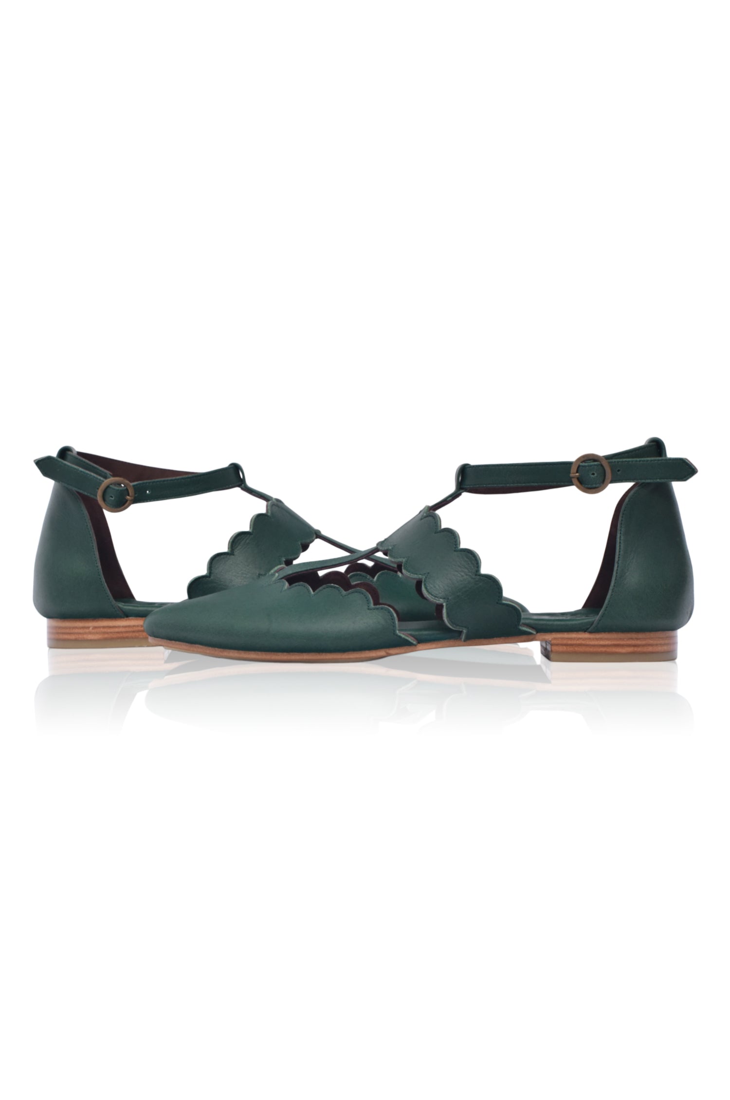 Buy Gardenia Pointy Toe Leather Flats by Bali ELF