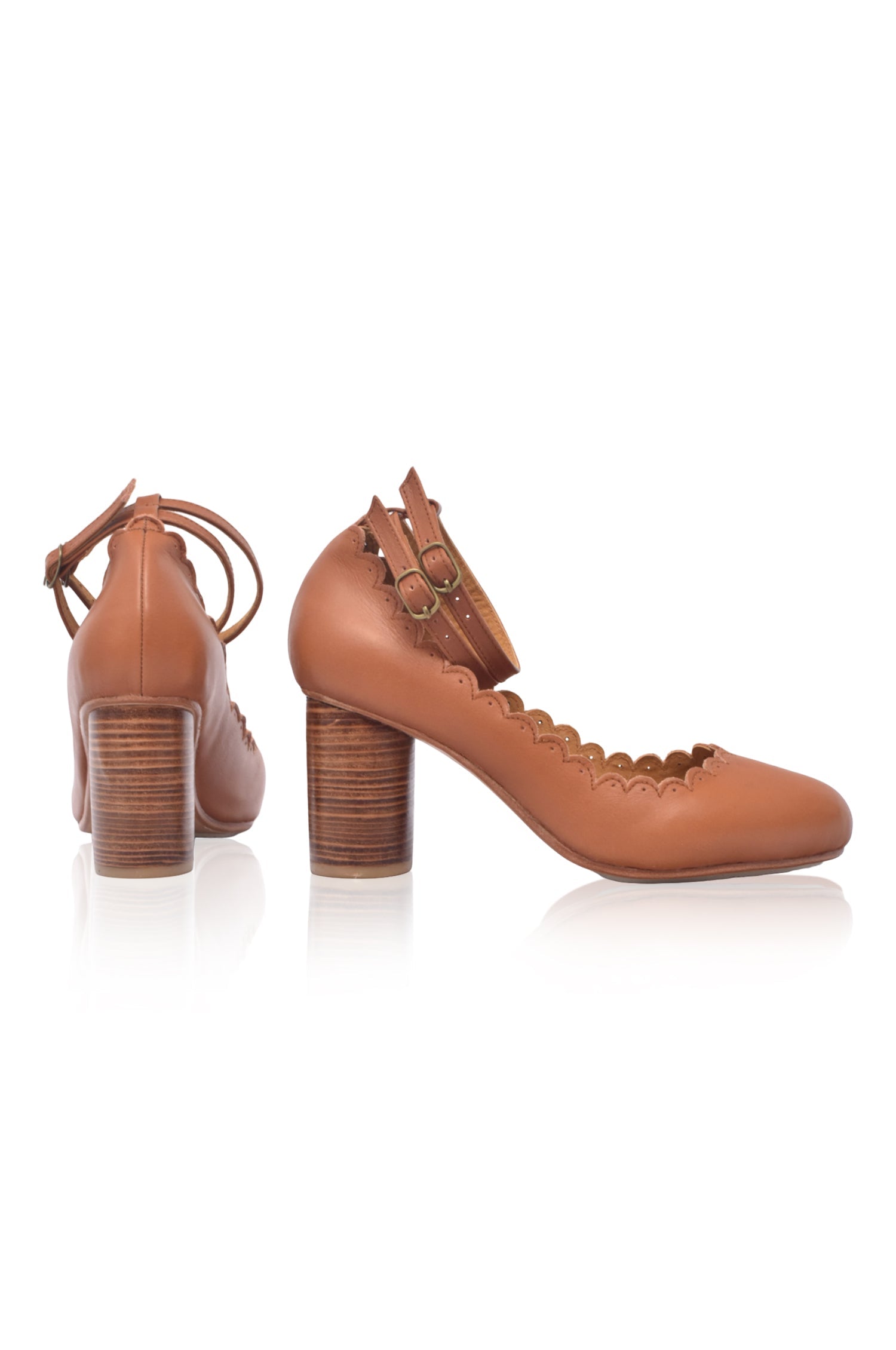 Buy Hermosa Round Heel Leather Pumps by Bali ELF