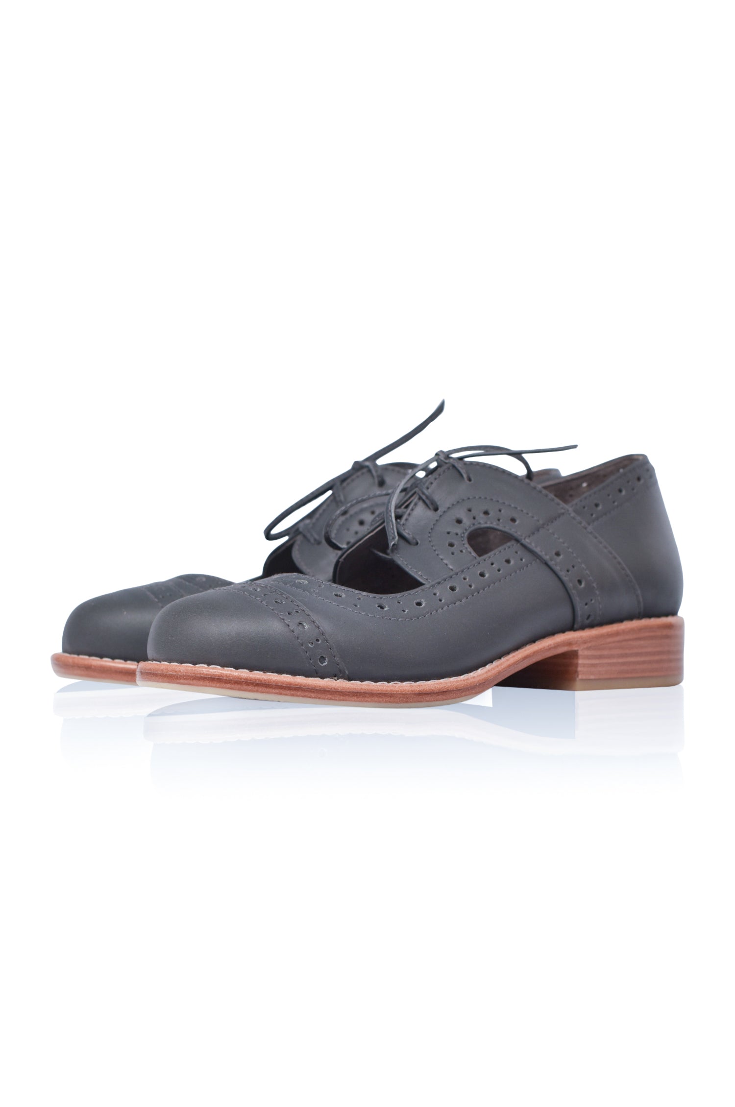 Buy Scandinavia Leather Oxfords by Bali ELF