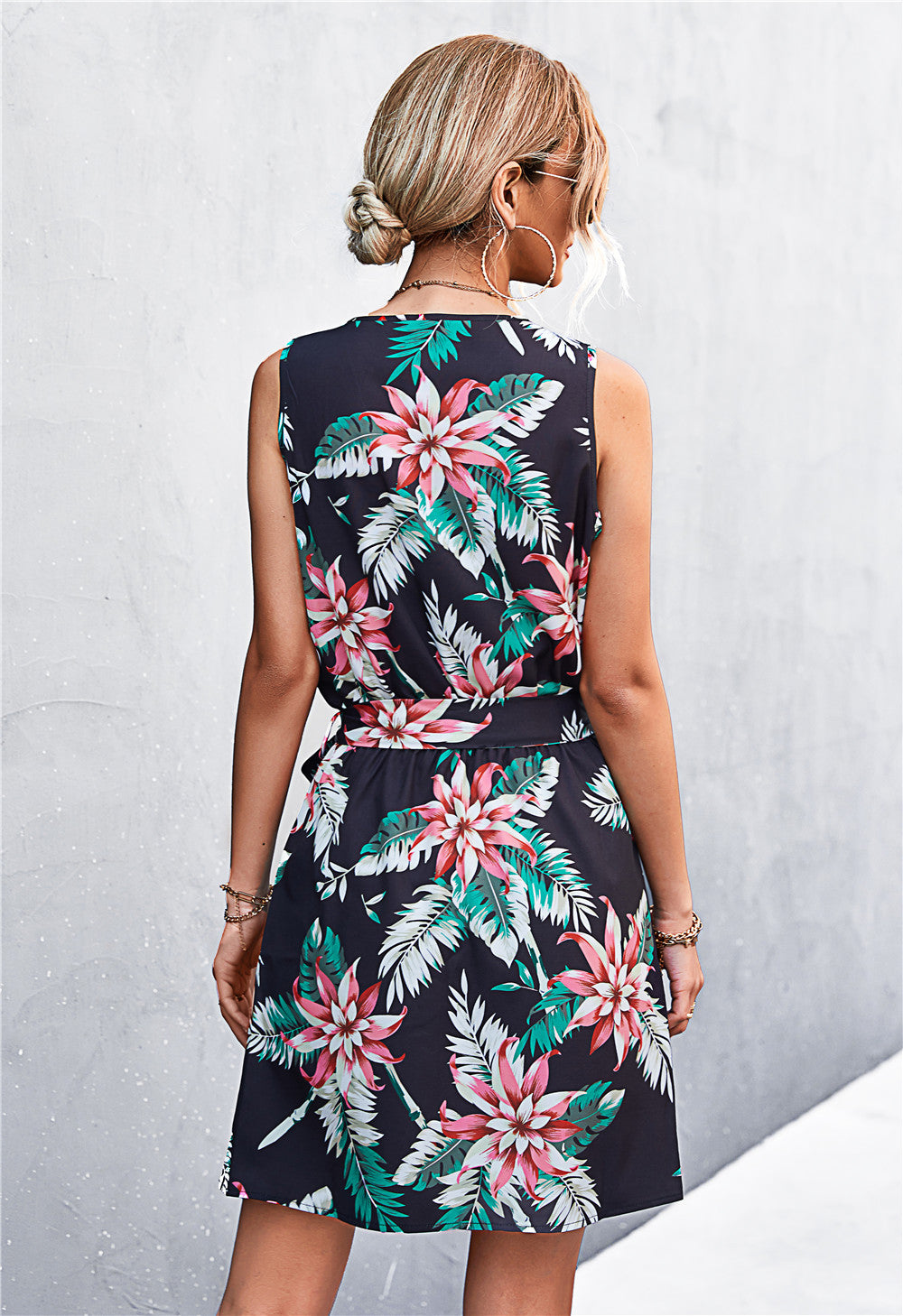 Buy Printed Zip Detail Belted Sleeveless Dress by YO