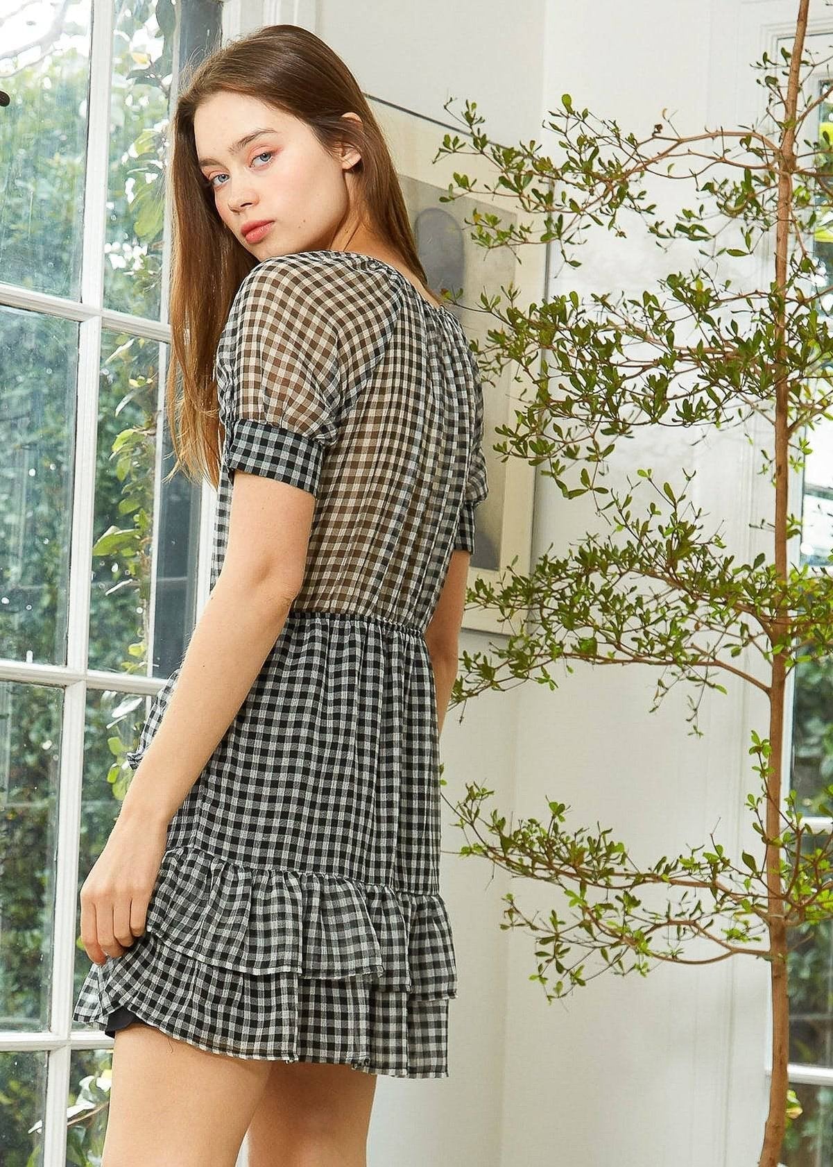 Crinkle Chiffon Gingham in Black