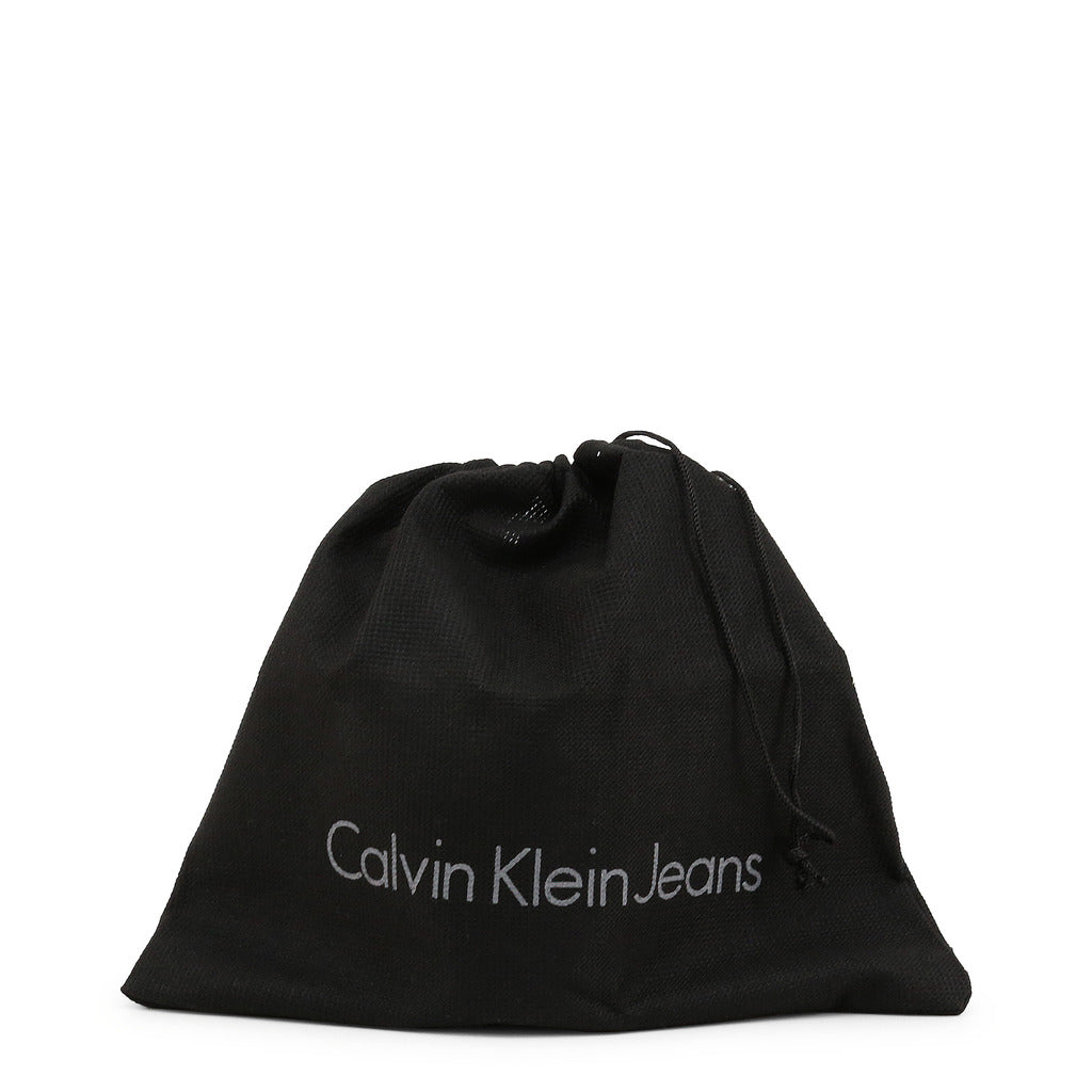 Buy Calvin Klein - TRAVIS_SE8566 by Calvin Klein