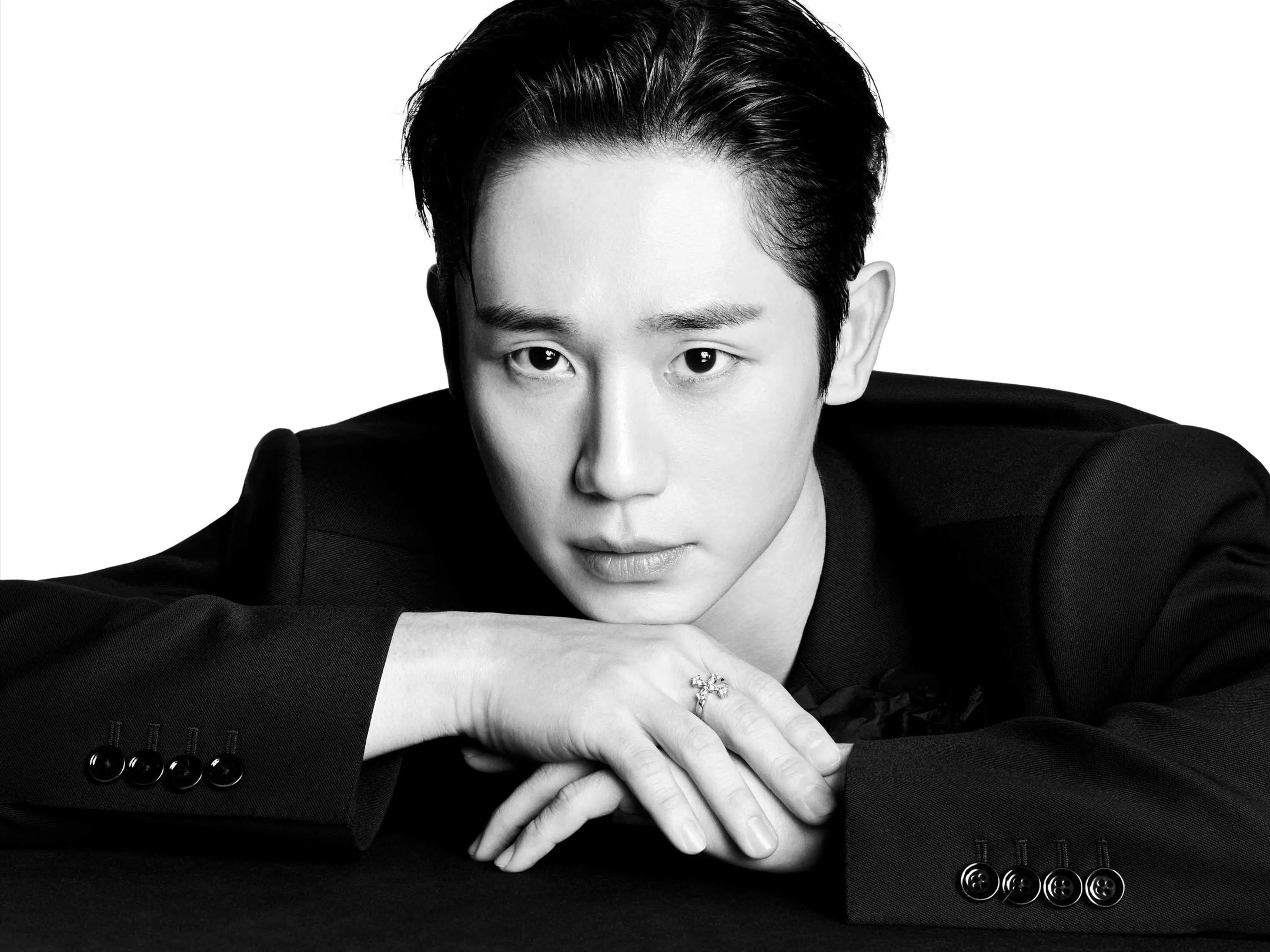 Jung Hae-in Named Global Ambassador for Dolce &amp; Gabbana: A New Era of Elegance and Star Power
