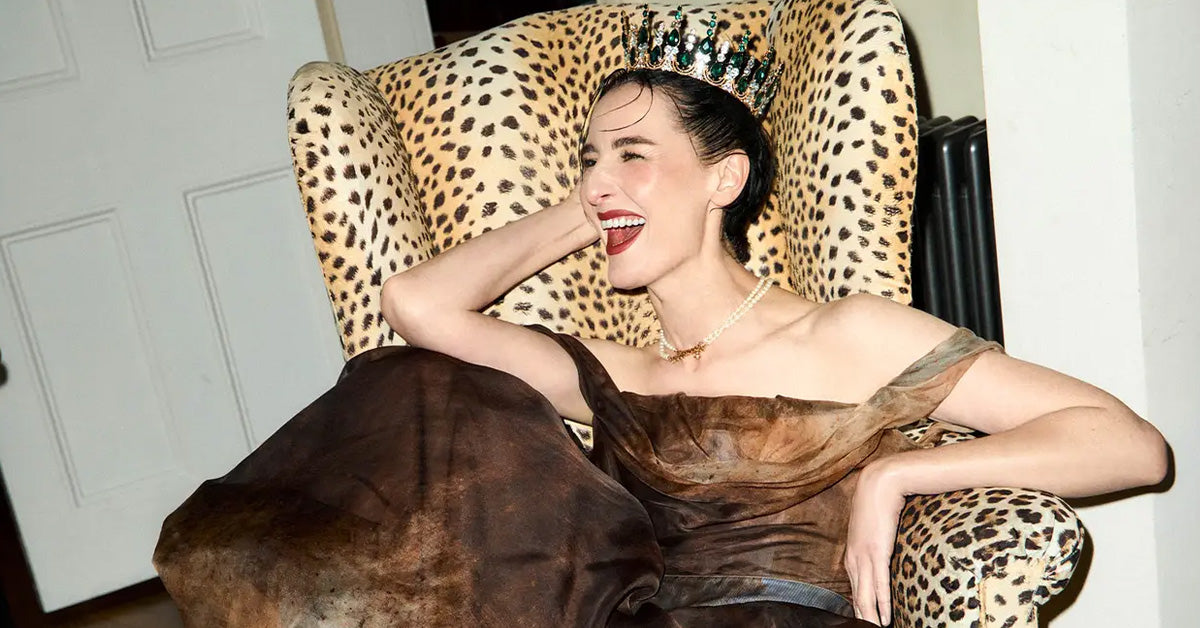 Erin O'Connor Returns: Unmasking the Supermodel Myth at 50 – Faz Fashion