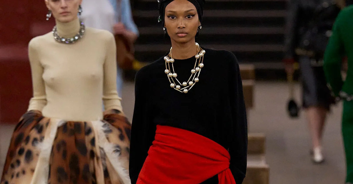 The Scarf Skirt Revolution: From Mumbai Streets to Global Holiday Obsession