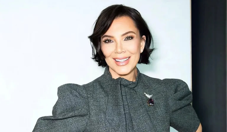 Kris Jenner’s Striking Transformation: The Surgeon Behind Her Youthful Renaissance