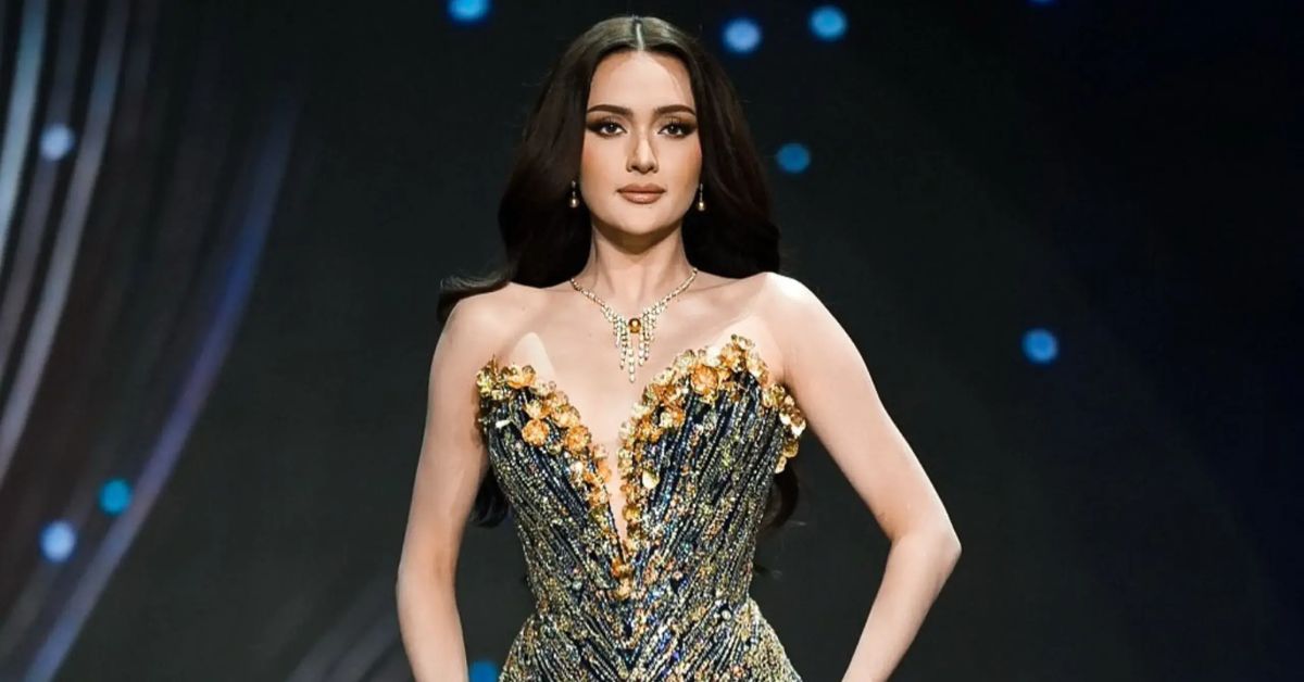 Ahtisa Manalo’s Gown: A Silver Symphony for the Universe