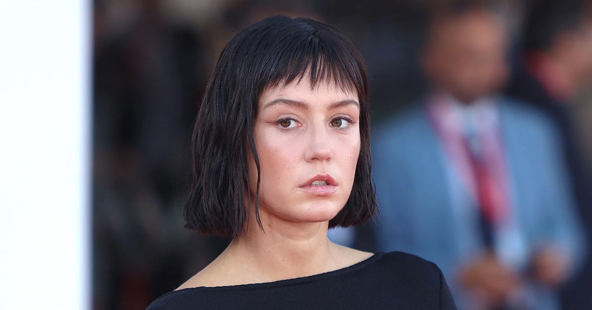 Adèle Exarchopoulos Redefines Lacoste’s Chic at Paris Fashion Week 2026