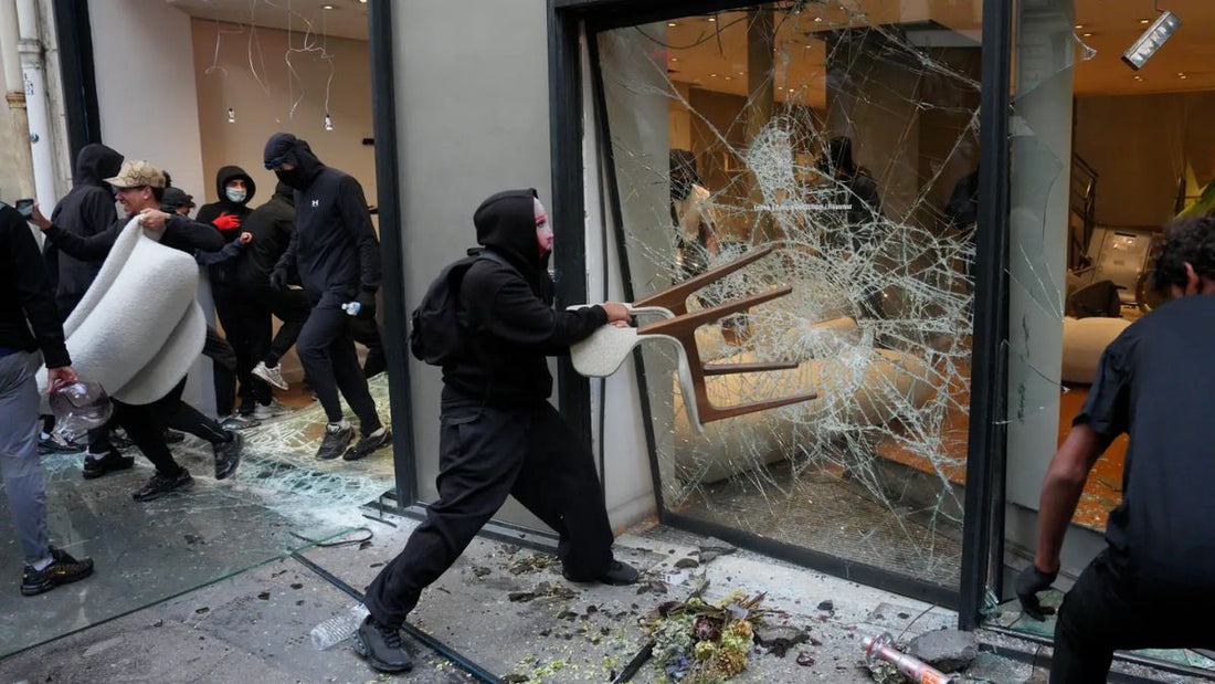 Vinted and Rivals Act to Block Looted Goods After Riots