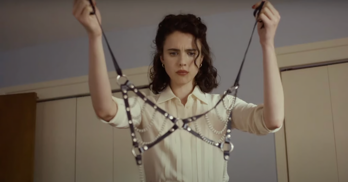 Margaret Qualley Shines as a Stylish Private Eye in Ethan Coen’s Dark Comedy "Honey Don’t!"