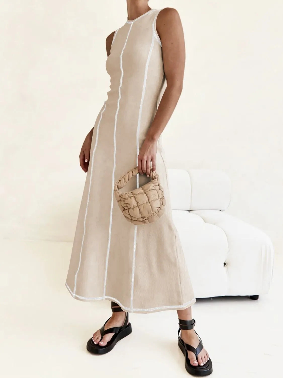 Contrast Stitching Round Neck Sleeveless Midi Dress