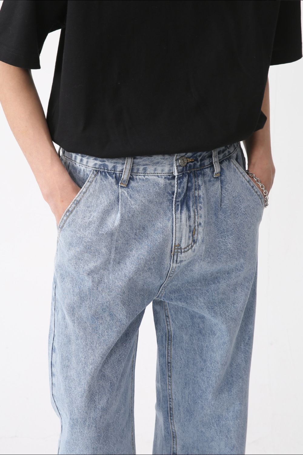 Buy Mid Rise Baggy Jeans with Pockets by Faz