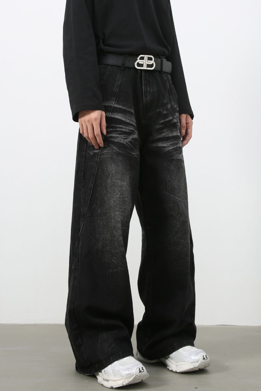 Buy Men's Wide Leg Jeans with Pockets by Faz