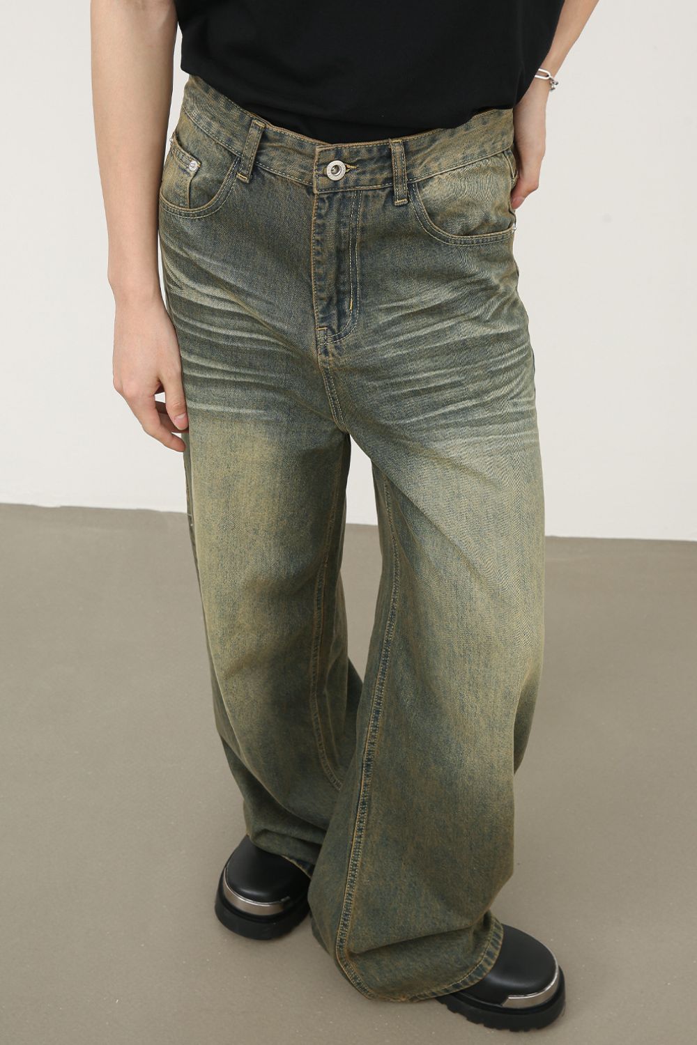 Buy Men's Wide Leg Jeans with Pockets by Faz