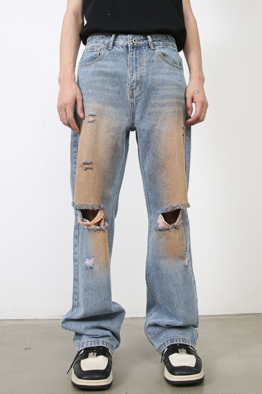 Buy Men's Distressed Jeans with Pockets by Faz