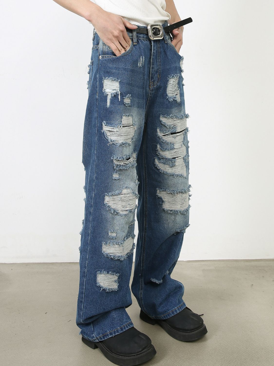 Buy Men's Distressed Jeans with Pockets by Faz