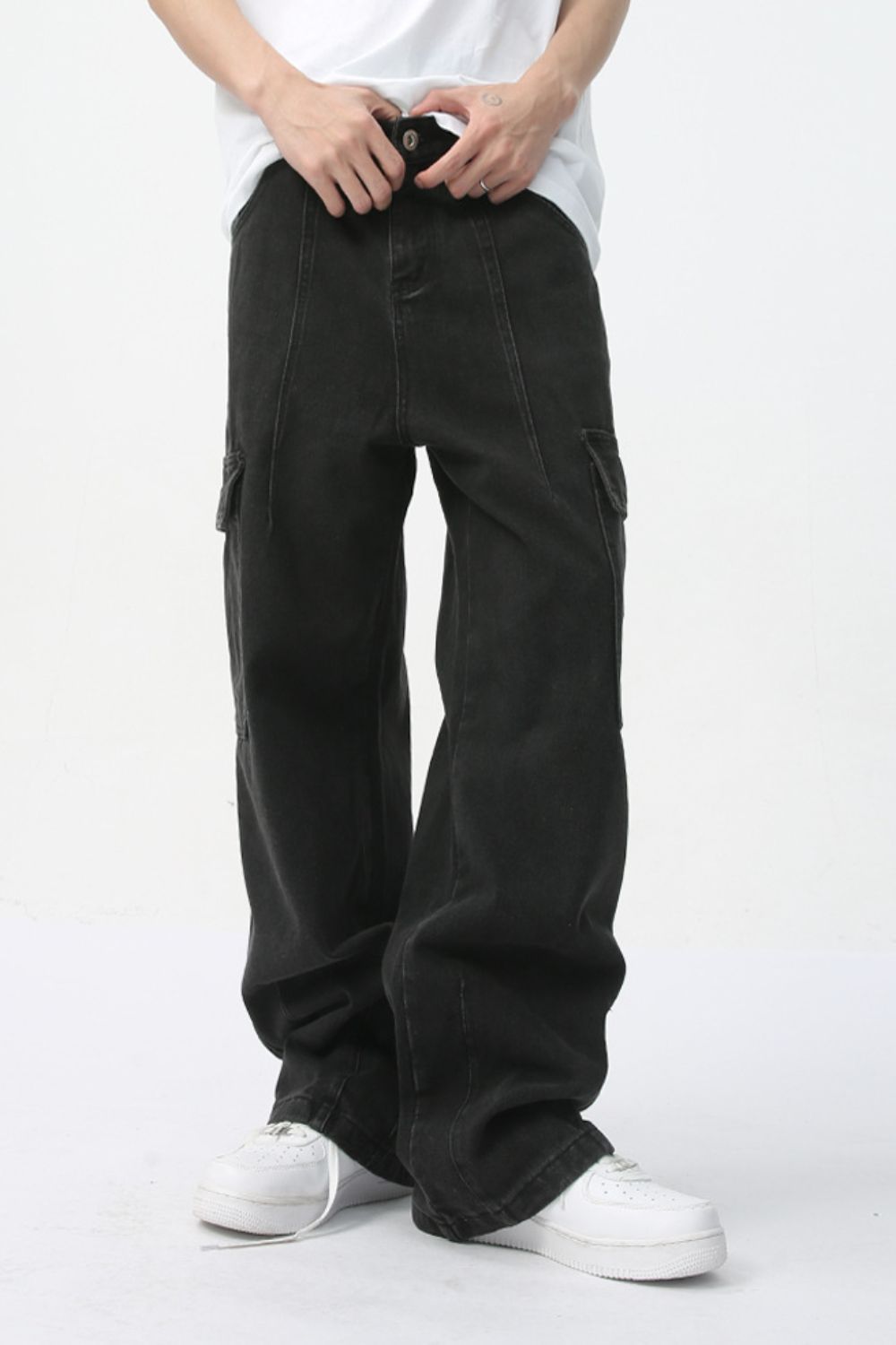 Buy Men's Straight Cargo Jeans by Faz