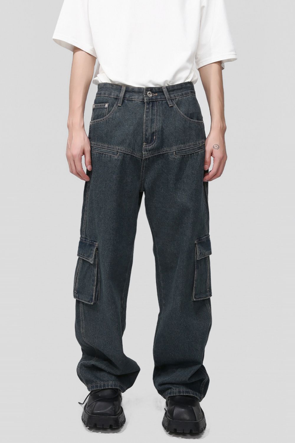 Buy Men's Multi Pocketed Cargo Jeans by Faz
