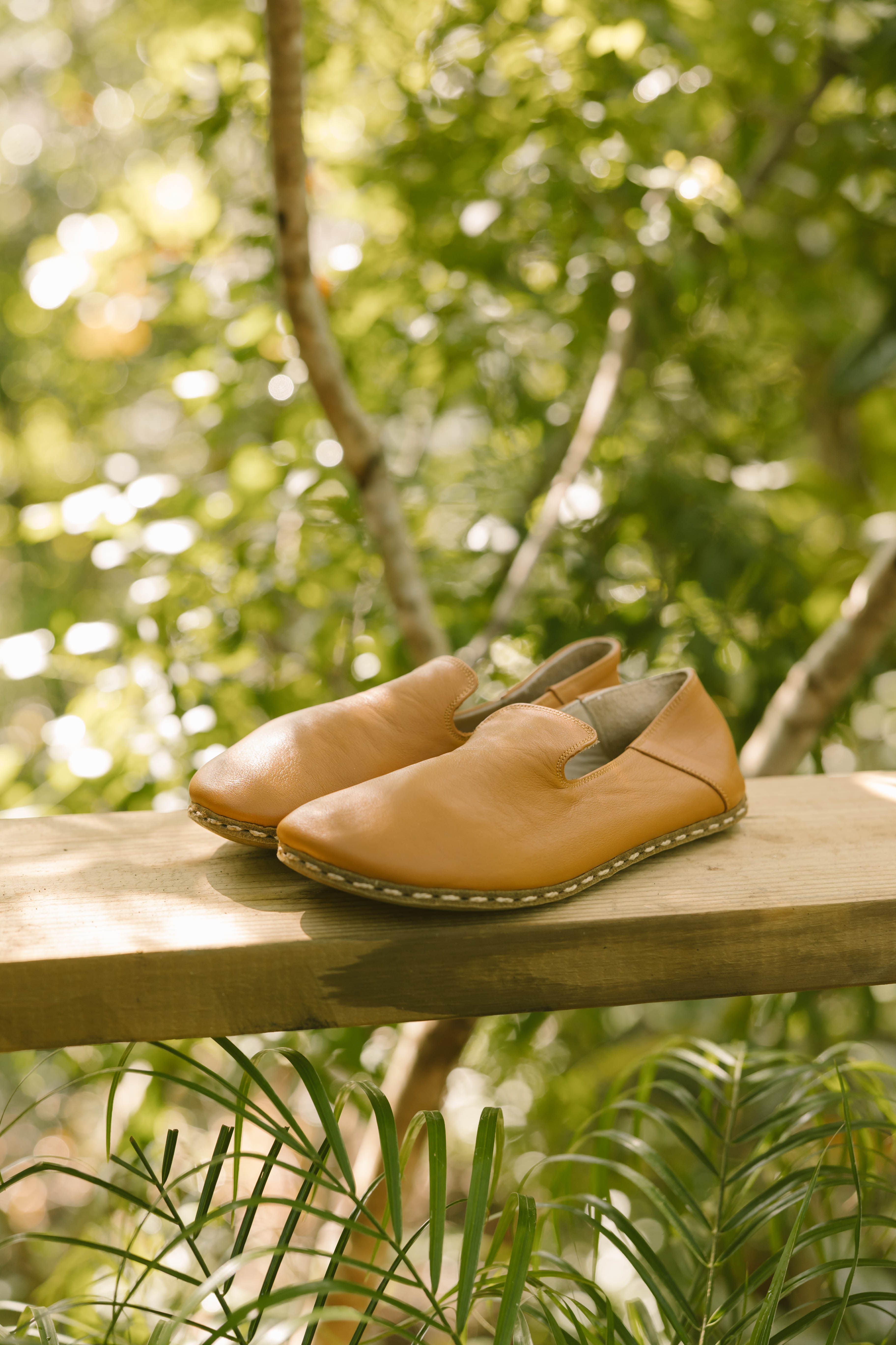 Buy Women's Barefoot Grounding Slip-on Shoes / Natural by Raum