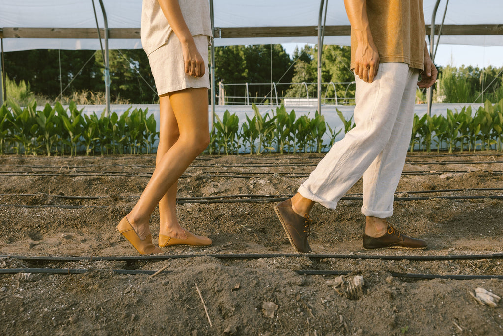 Buy Men's Barefoot Grounding Lace Up Shoe / Coffee by Raum