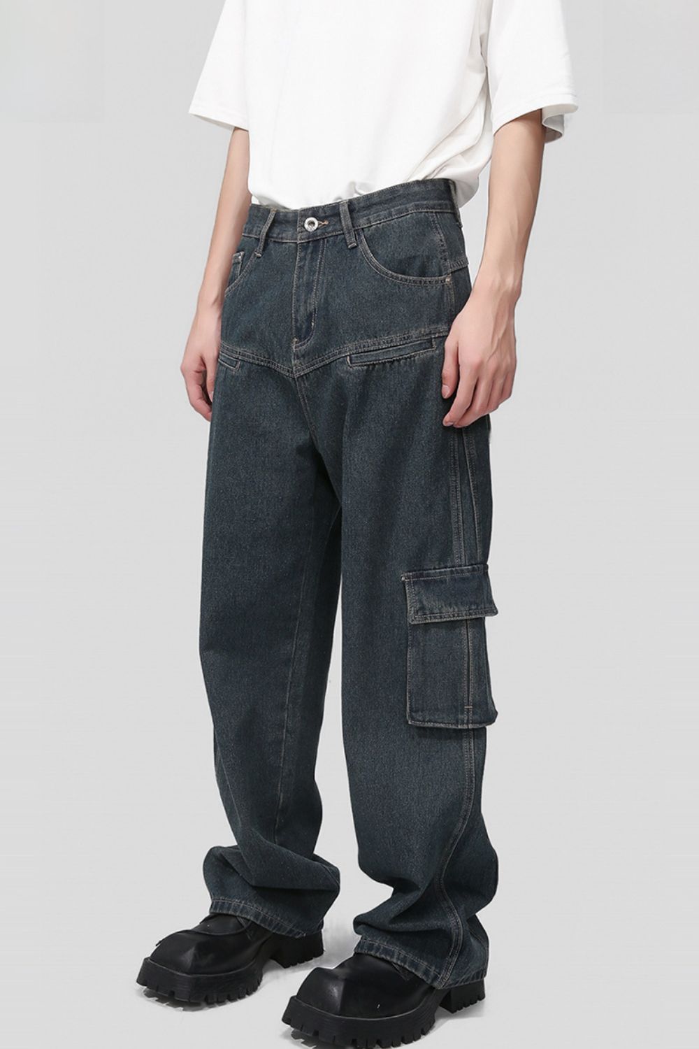 Buy Men's Multi Pocketed Cargo Jeans by Faz