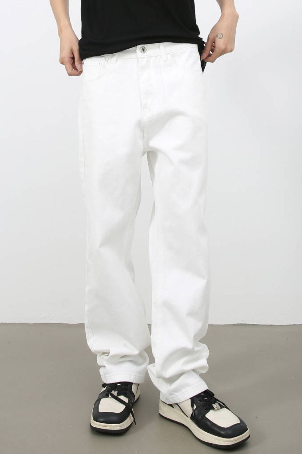 Buy Men's Mid Rise Jeans with Pockets by Faz