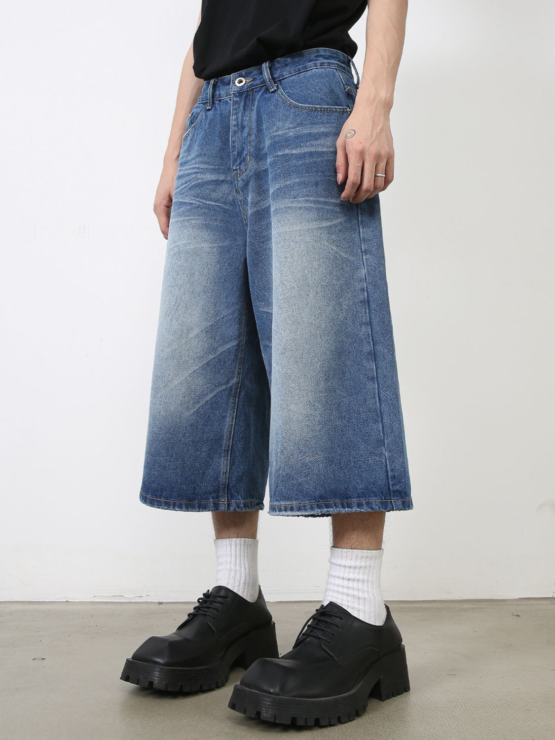 Buy Men's Washed Denim Shorts with Pockets by Faz