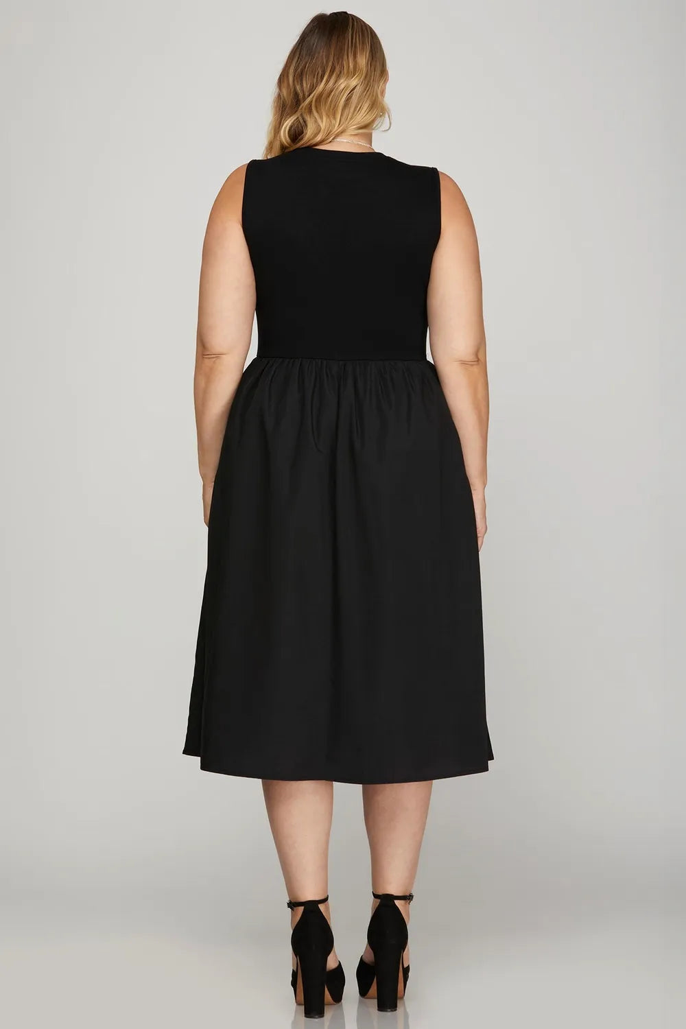 Buy Full Size Sleeveless Poplin Woven Midi Dress with Pockets Plus Size by Faz