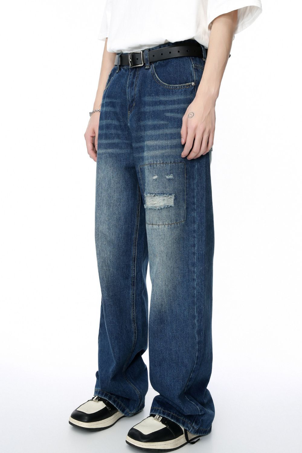Buy Men's Distressed Applique Straight Jeans by Faz