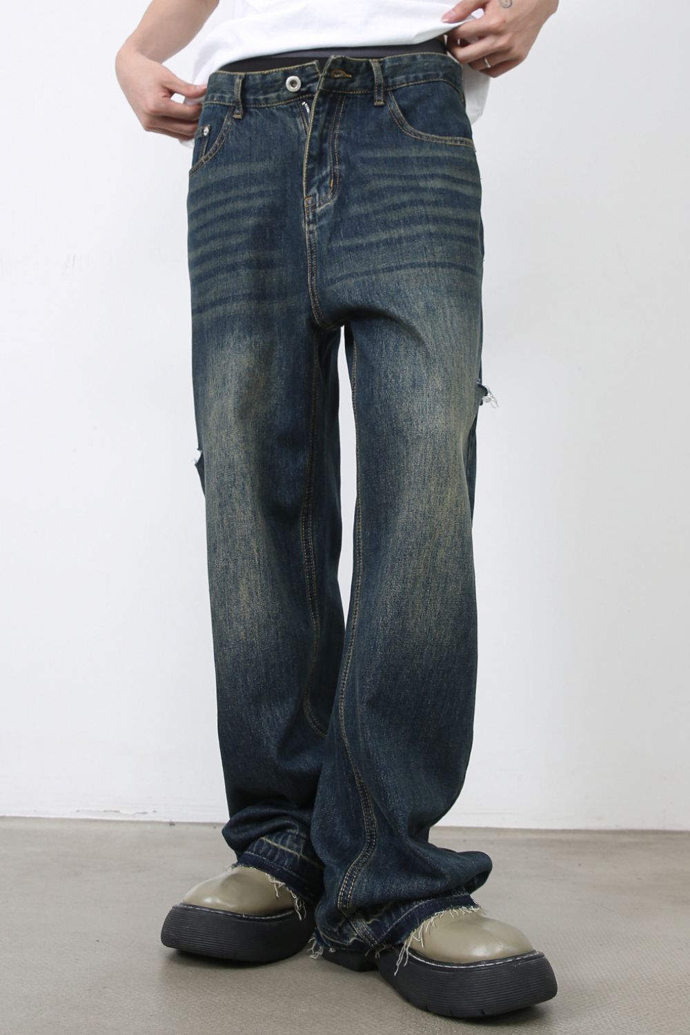 Buy Men's Raw Hem Distressed Jeans with Pockets by Faz