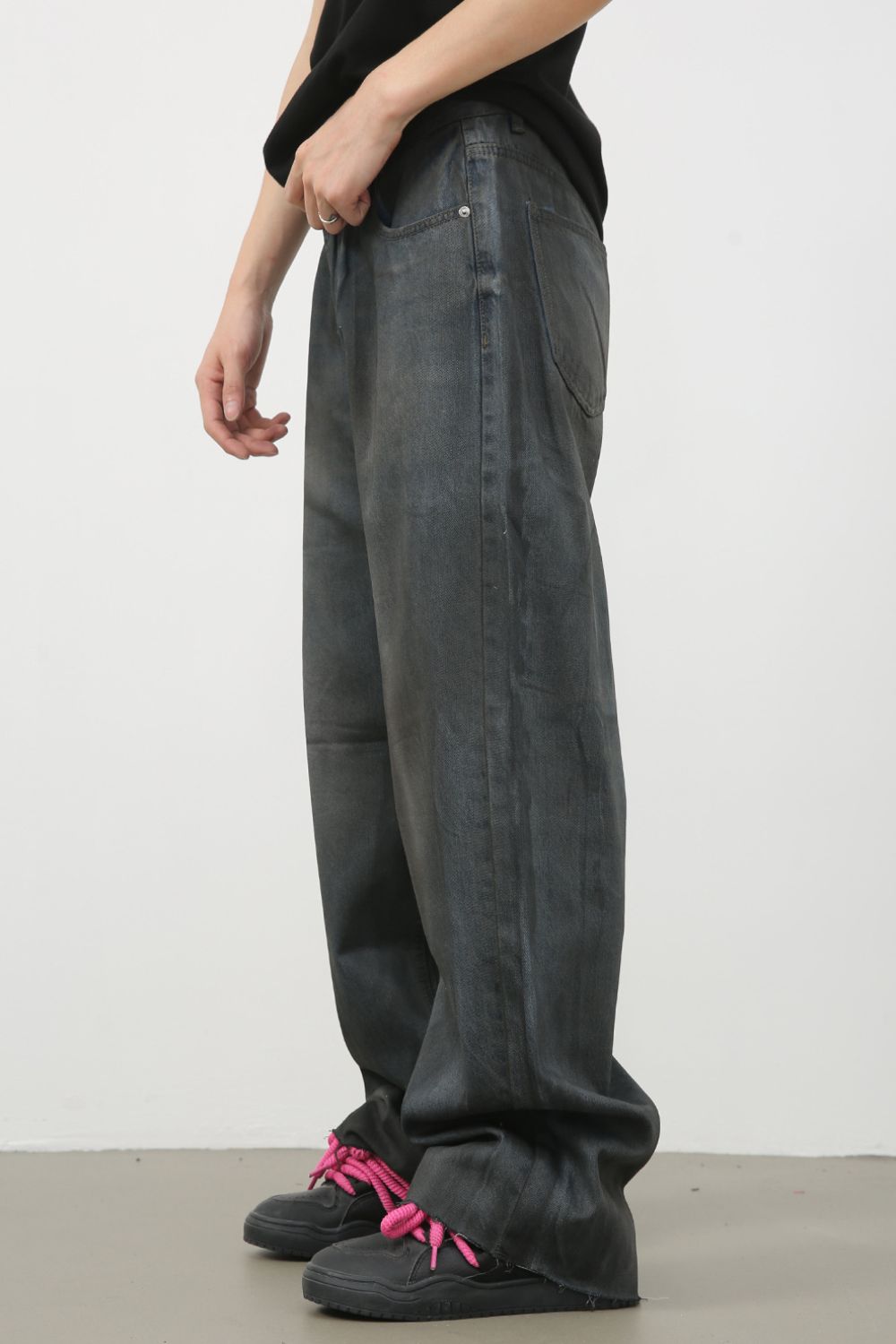 Buy Men's Frayed Hem Jeans with Pockets by Faz