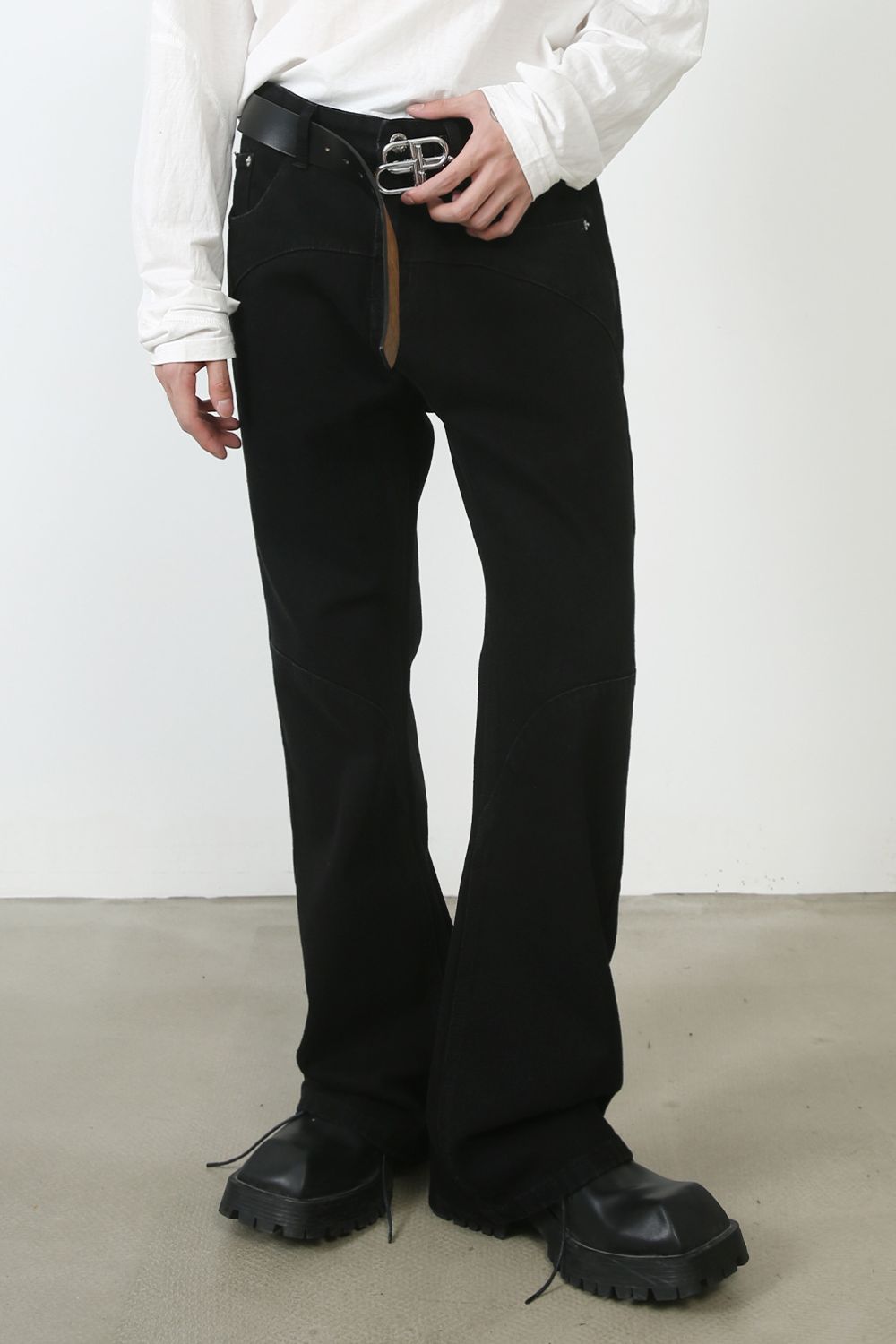 Buy Men's Mid Rise Jeans with Pockets by Faz