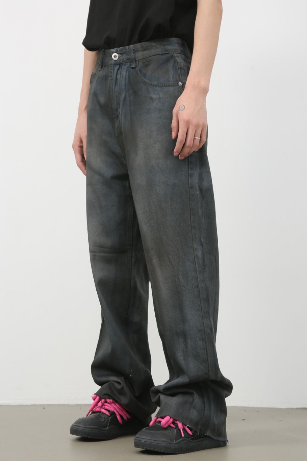 Buy Men's Frayed Hem Jeans with Pockets by Faz