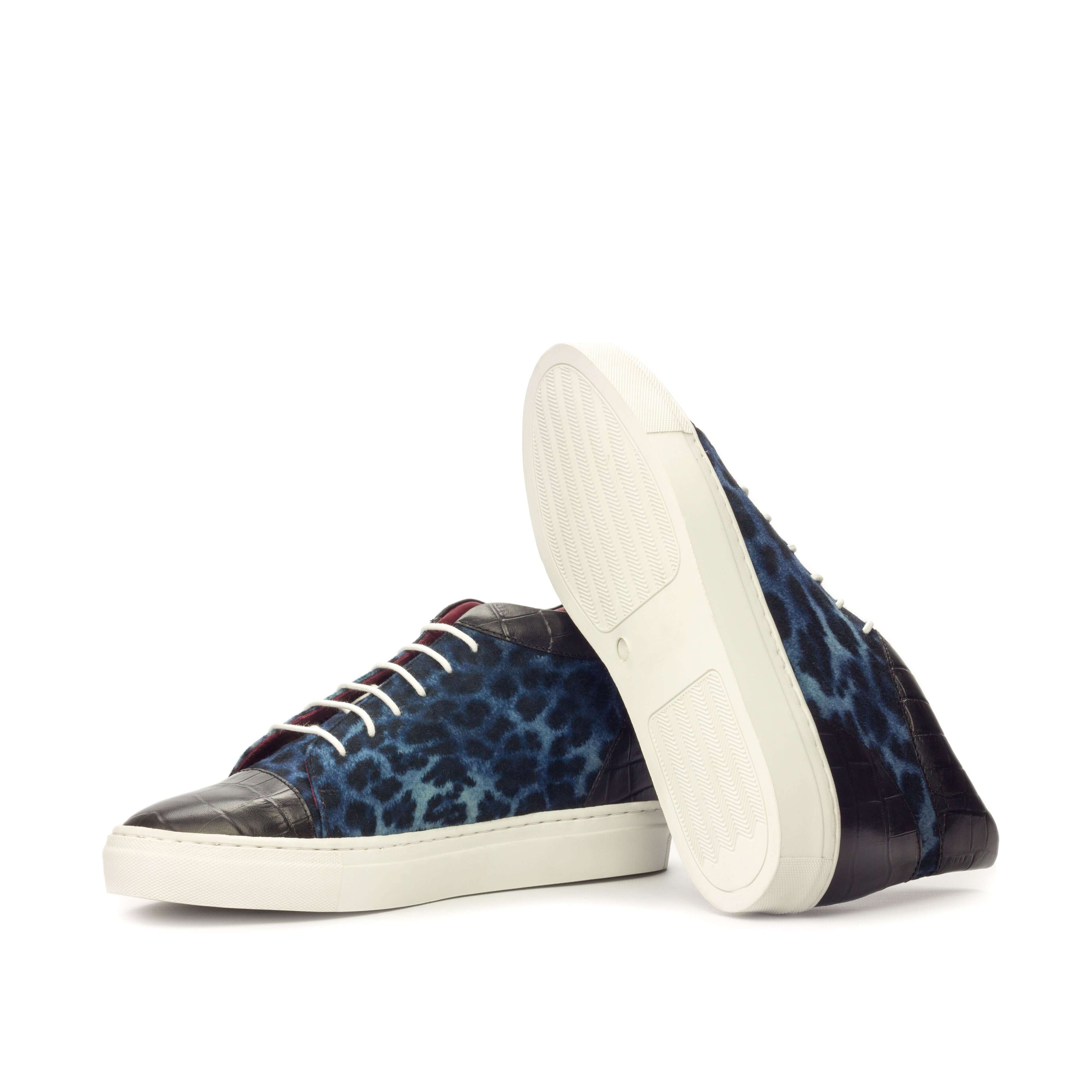 Buy Belen high top sneakers by Que Shebley