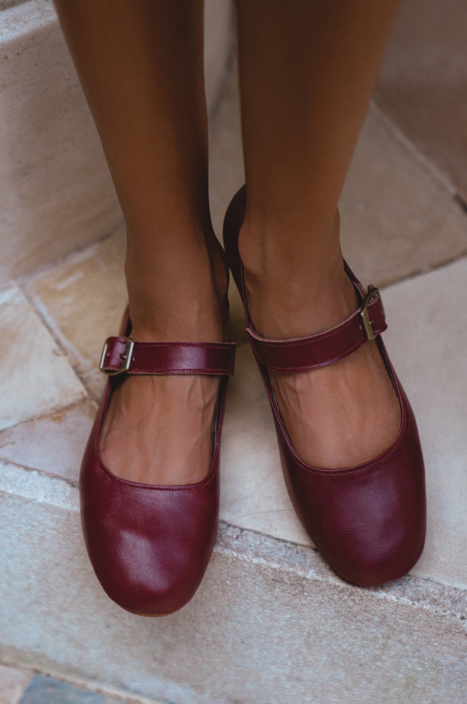 Buy Belle Rose Round Toe Leather Flats by Bali ELF