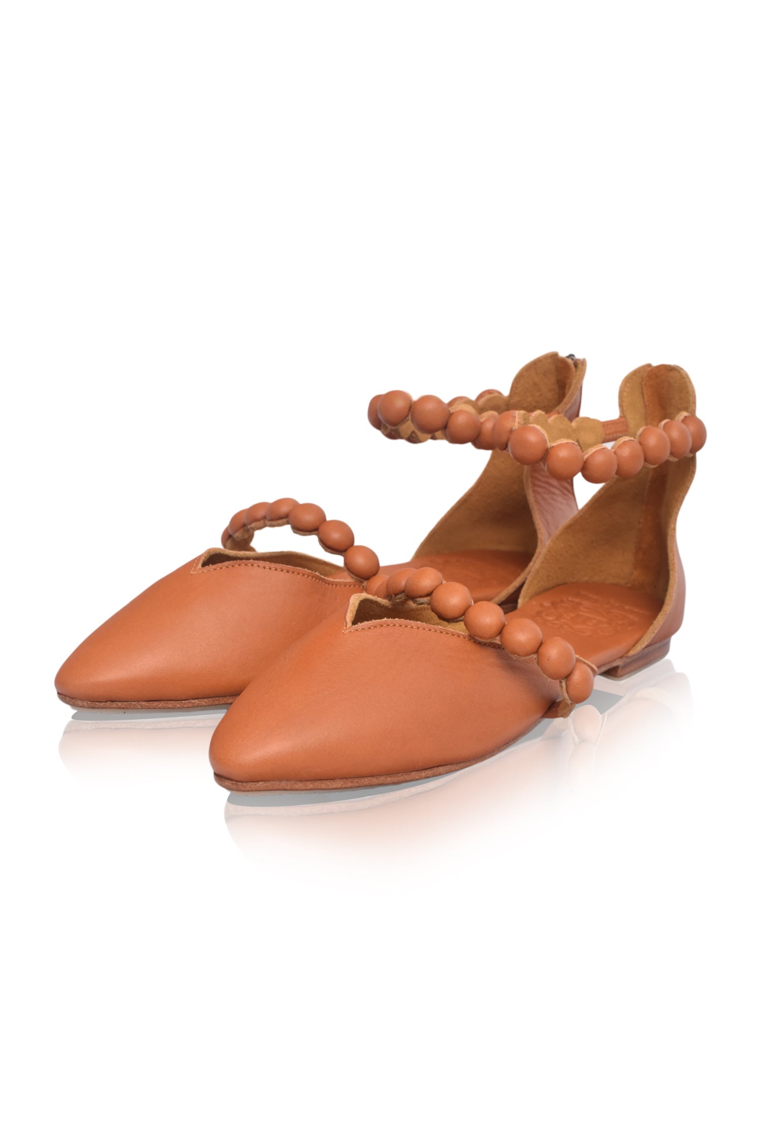 Buy Carmella Pointy Toe Leather Flats by Bali ELF
