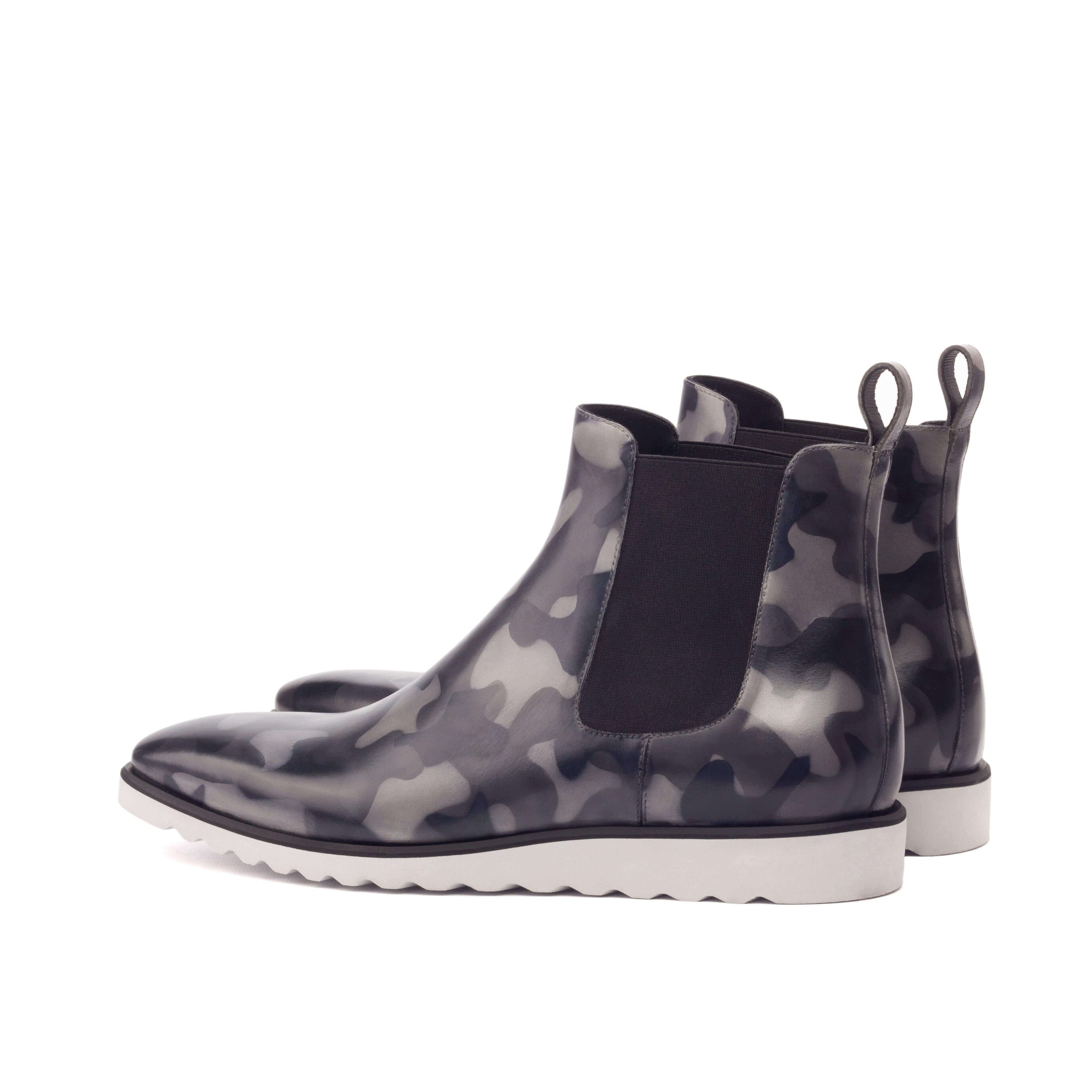 Buy Commando II Chelsea Boots by Que Shebley