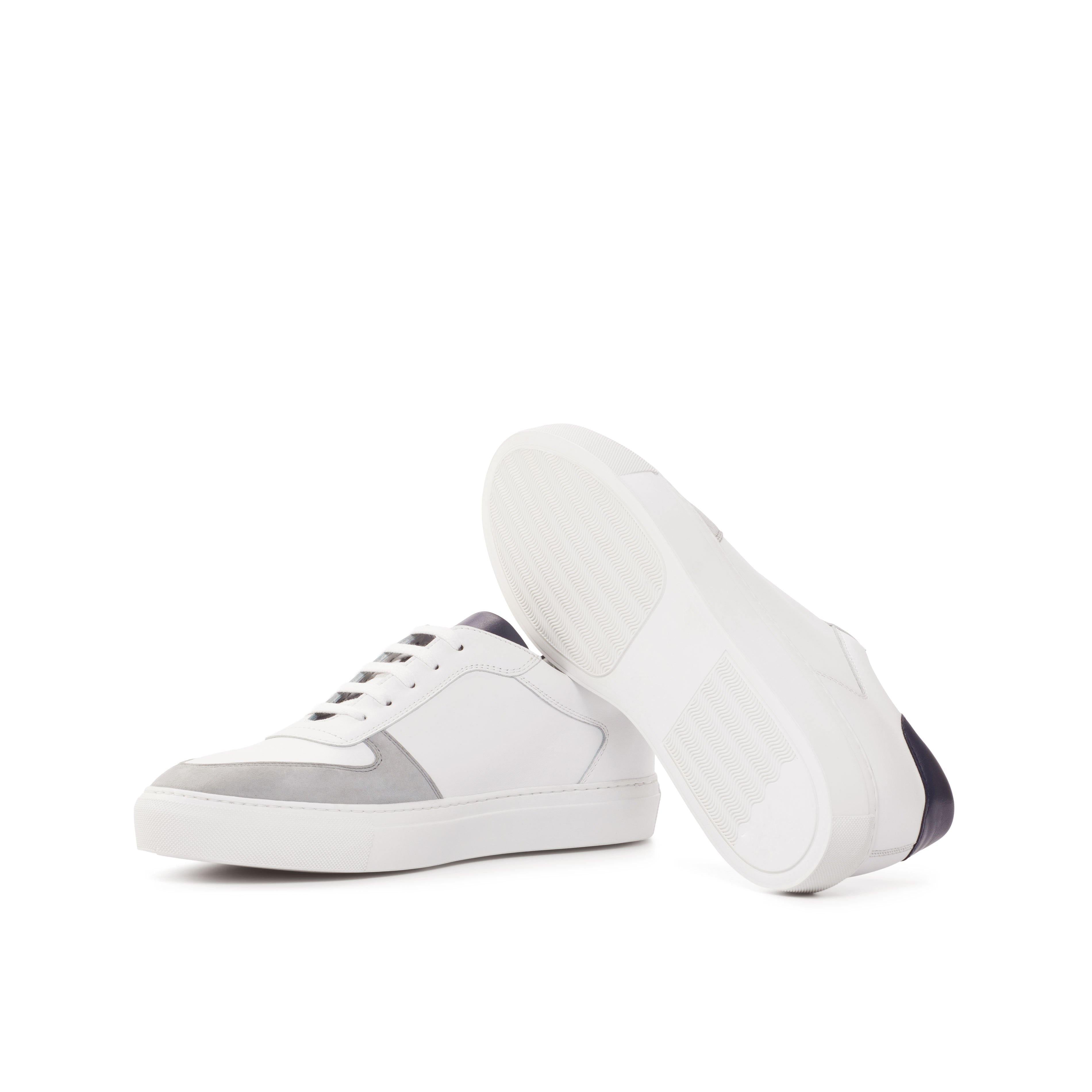 Buy DW15 Low Top Sneaker by Que Shebley