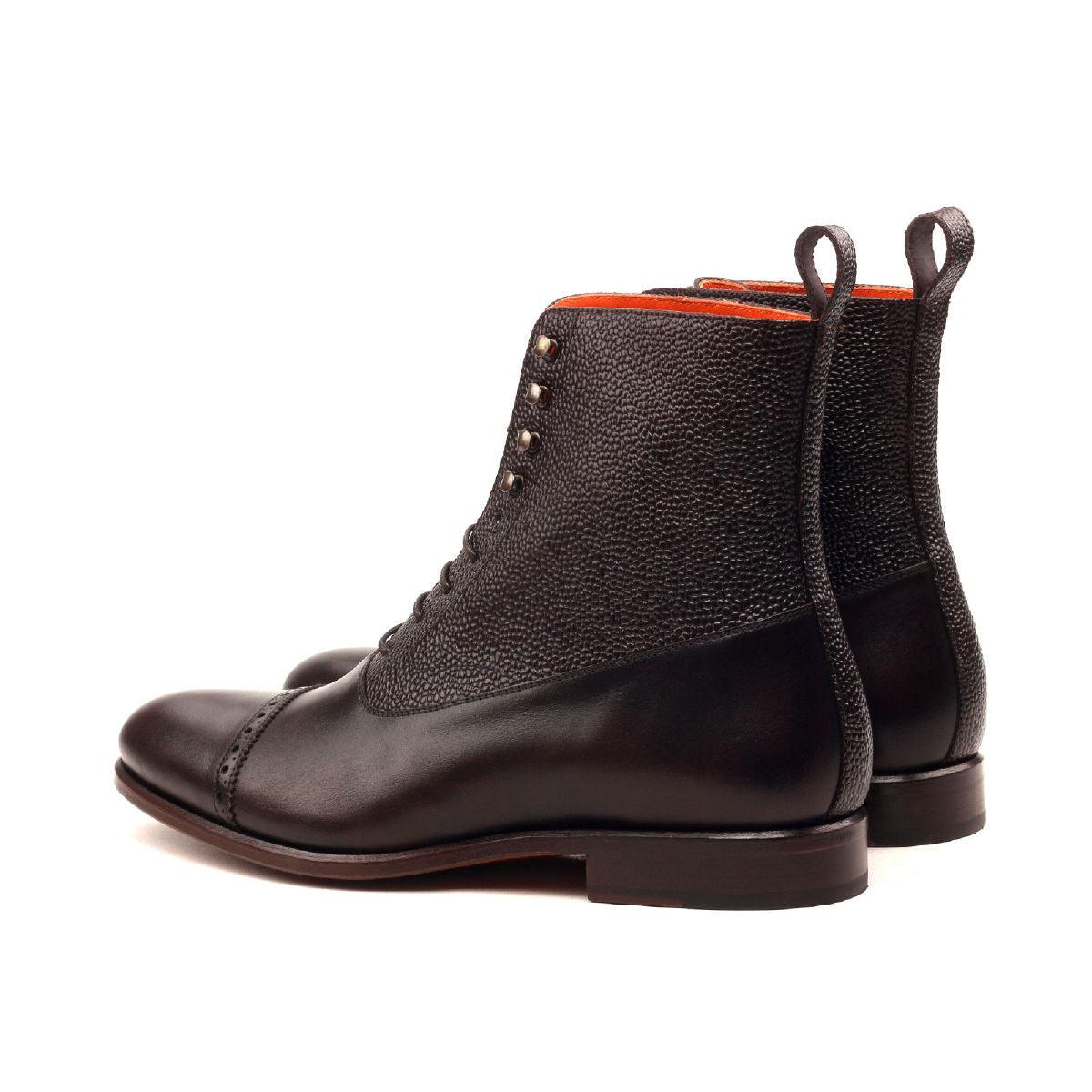 Buy Dan Balmoral Boots by Que Shebley