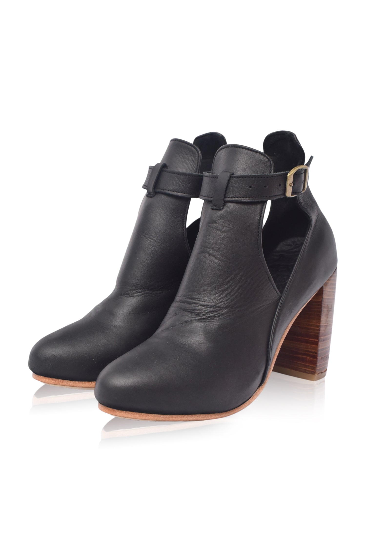Buy Everlast Leather Booties by Bali ELF