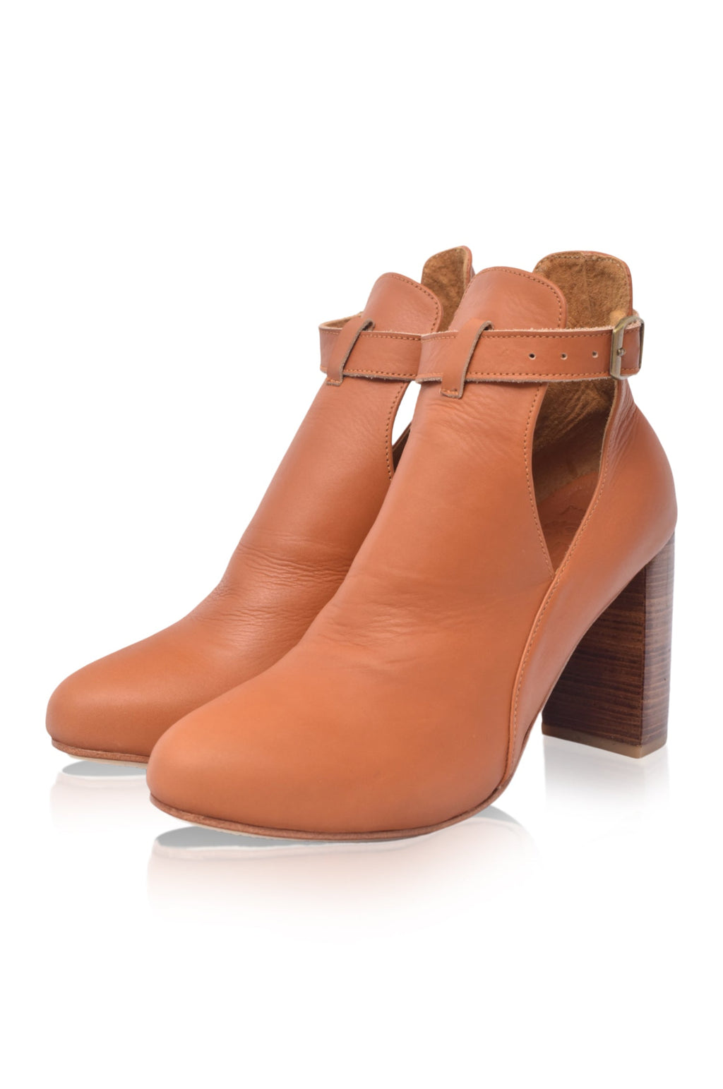 Buy Everlast Leather Booties by Bali ELF