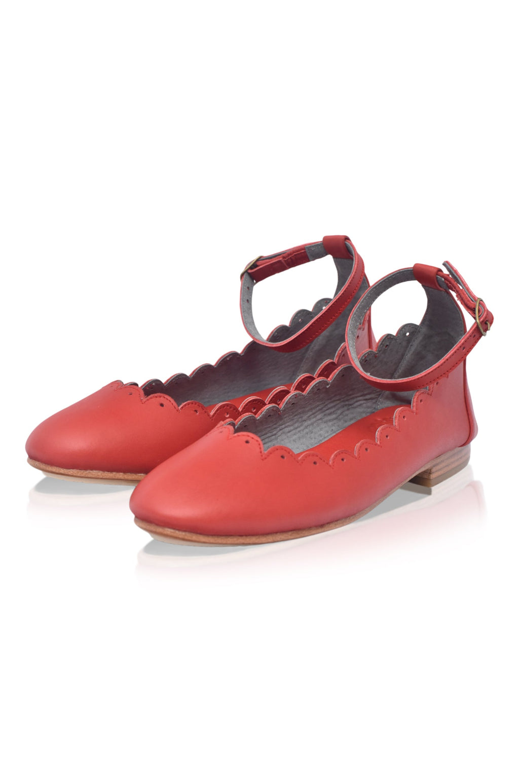 Buy Fleur Scalloped Leather Ballet Flats by Bali ELF
