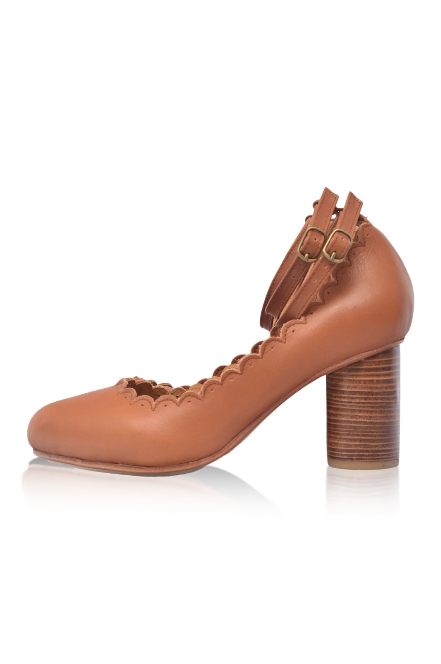 Buy Hermosa Round Heel Leather Pumps by Bali ELF