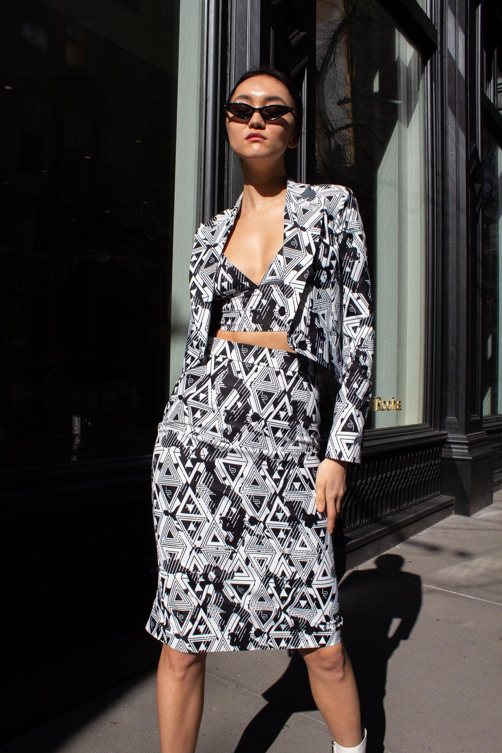 Buy Amour Geometric Pencil Skirt – Stylish Women’s Fitted Skirt by Le Réussi®